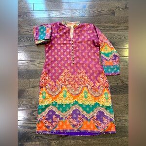 Pakistani/Indian women’s clothing, one piece only shirt